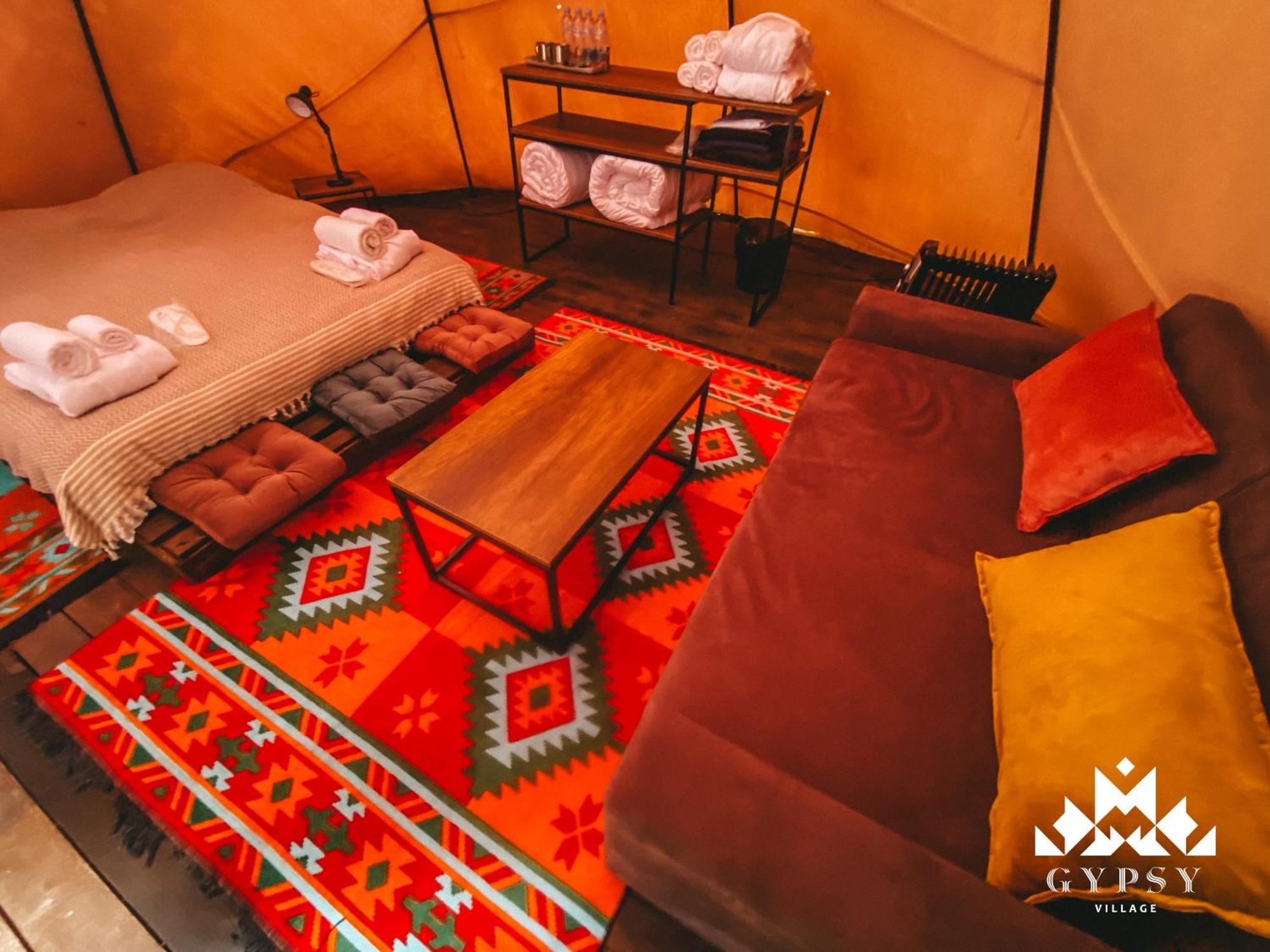 Gipsy Village Park Hotel Asureti 外观 照片