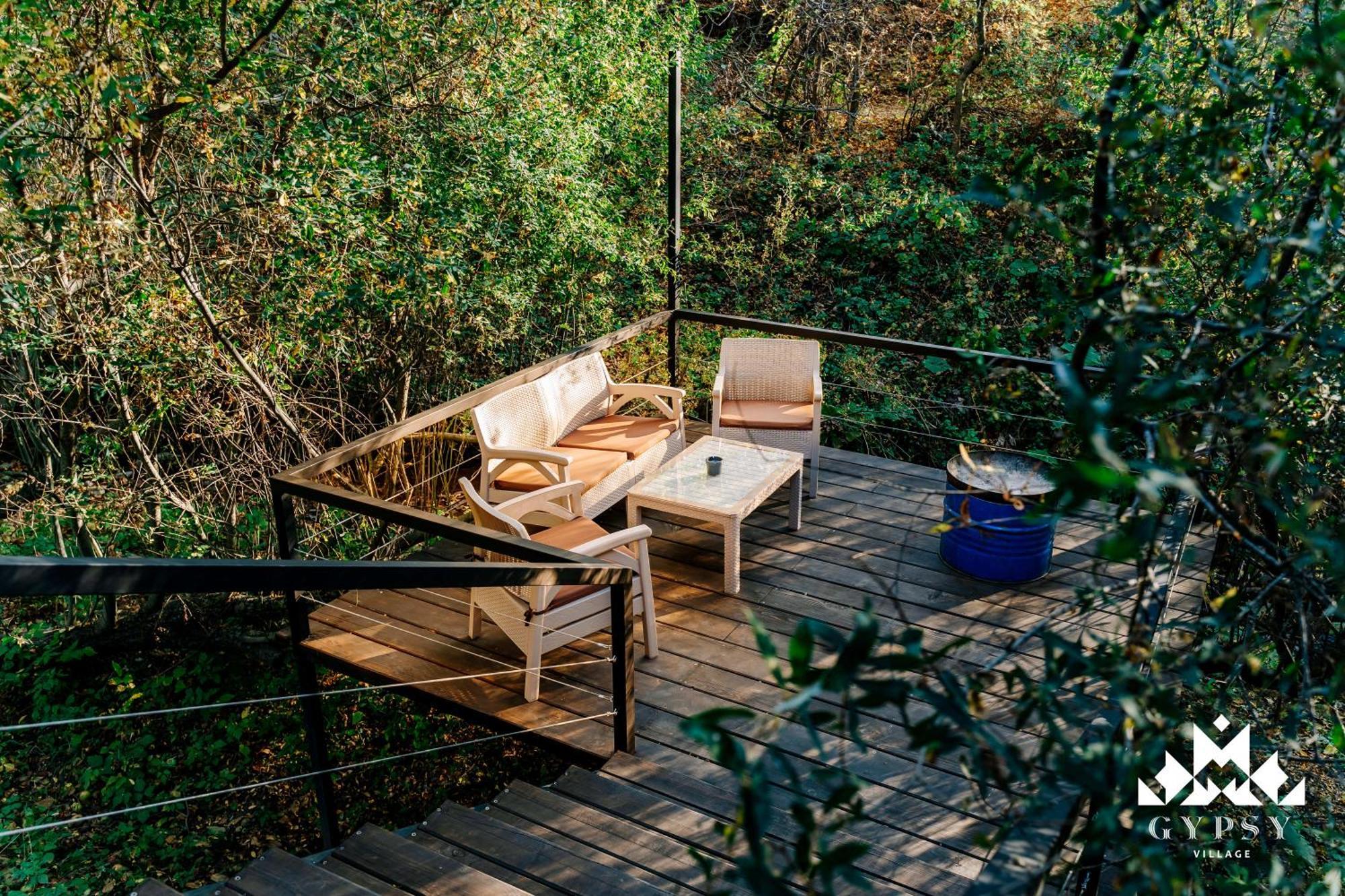 Gipsy Village Park Hotel Asureti 外观 照片