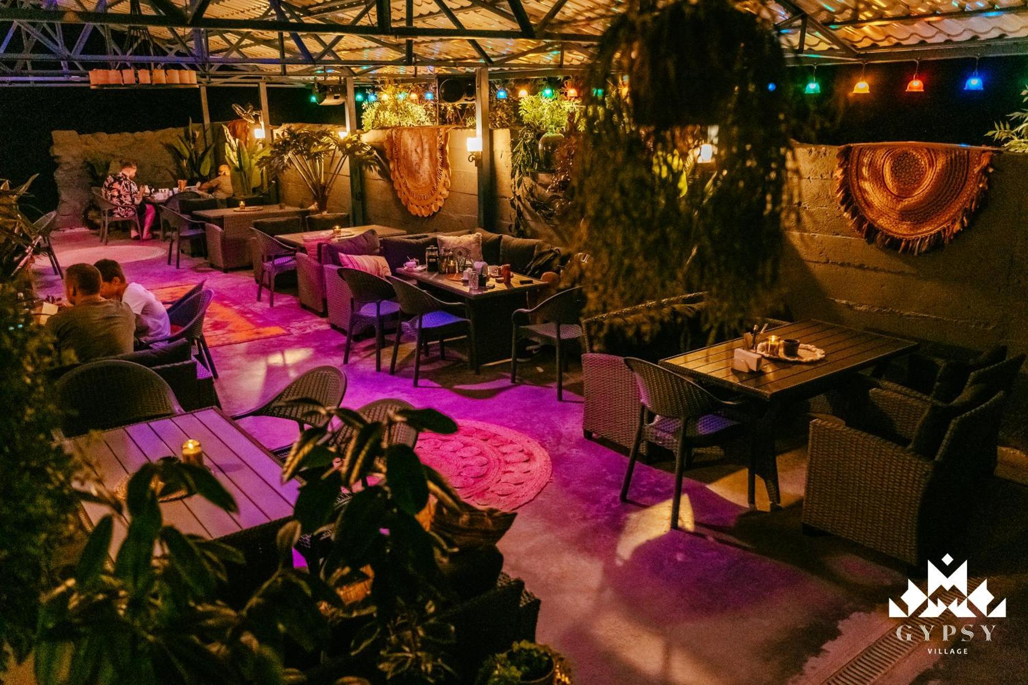 Gipsy Village Park Hotel Asureti 外观 照片