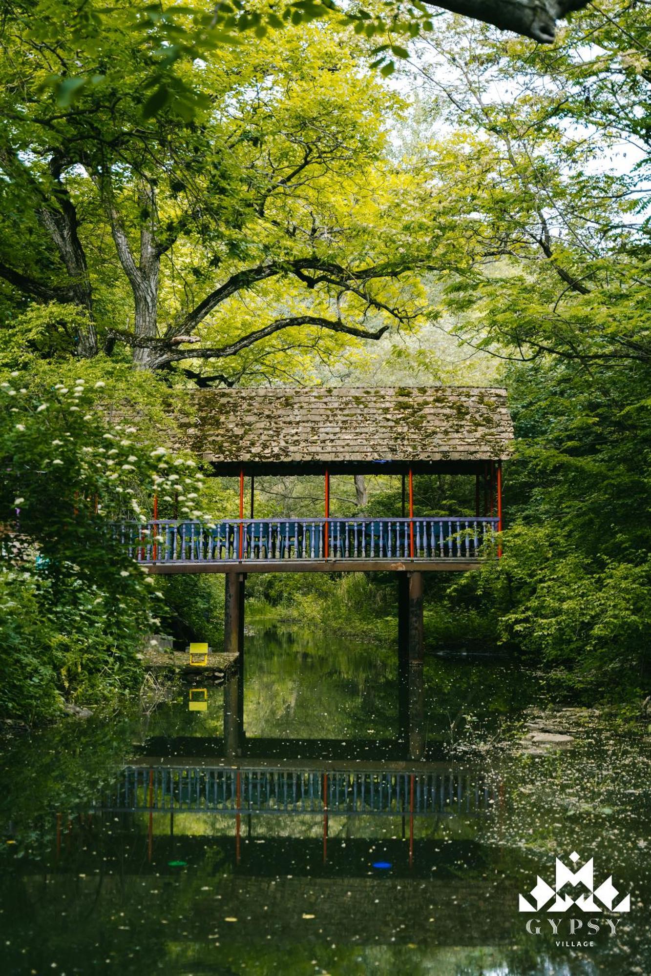 Gipsy Village Park Hotel Asureti 外观 照片